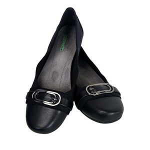 Bare Traps Black Memory Foam Ballet Flats Comfort Buckle Size 5.5